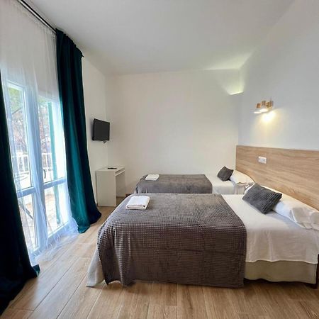 Hostal Oasis Dor Cala D´Or 외부 사진
