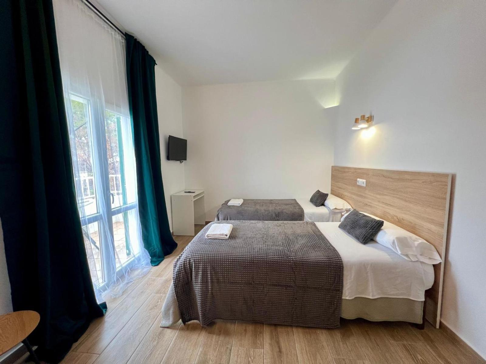 Hostal Oasis Dor Cala D´Or 외부 사진
